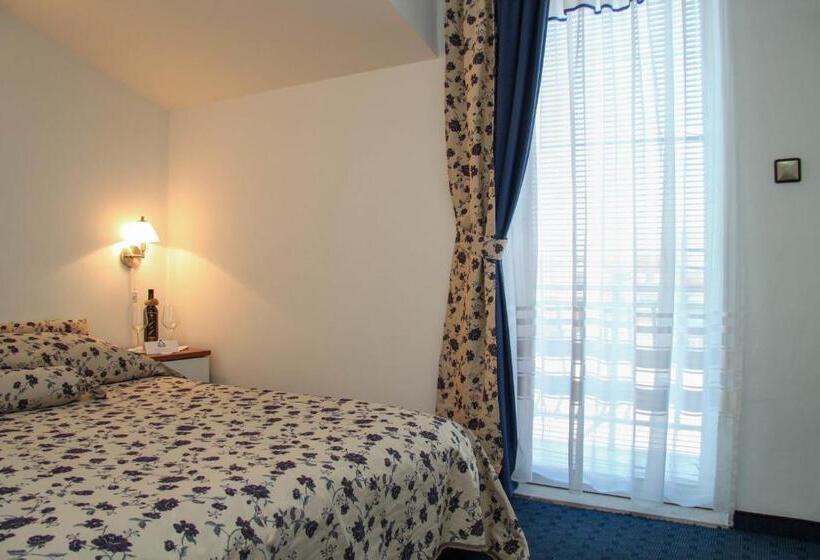 バルコニー付きスタンダードルーム, Villa Neretva   Metković