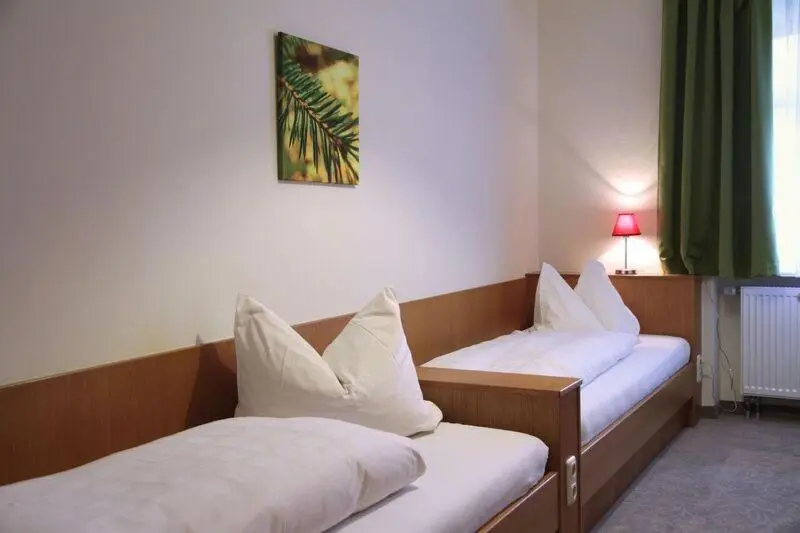 Apartamento 2 Quartos, Zur Post