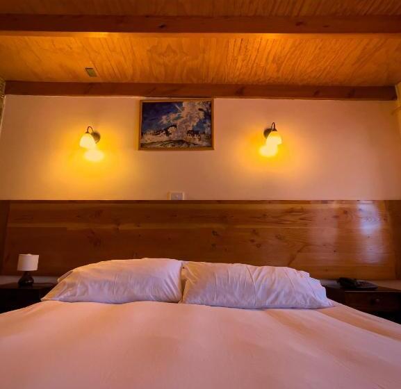 Номер Стандарт, Ittai Hotel