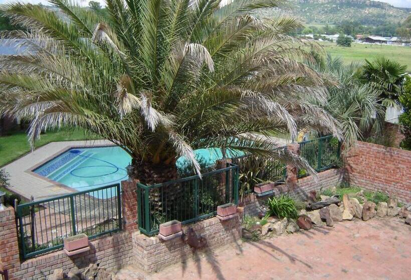 غرفة ديلوكس مزودة بشرفة, Ladybrand Guest House