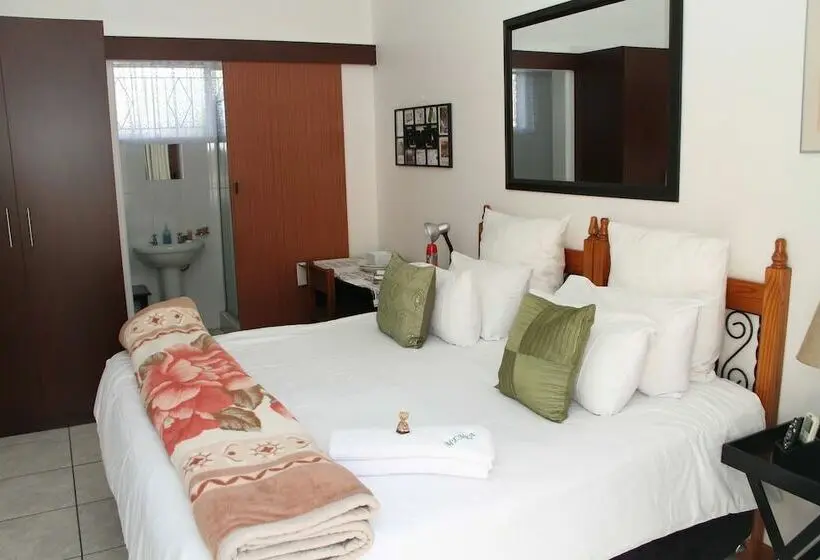 スタンダードルーム, Memra Guest House