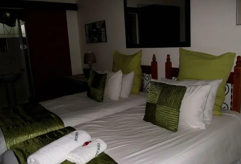 ファミリールーム, Memra Guest House