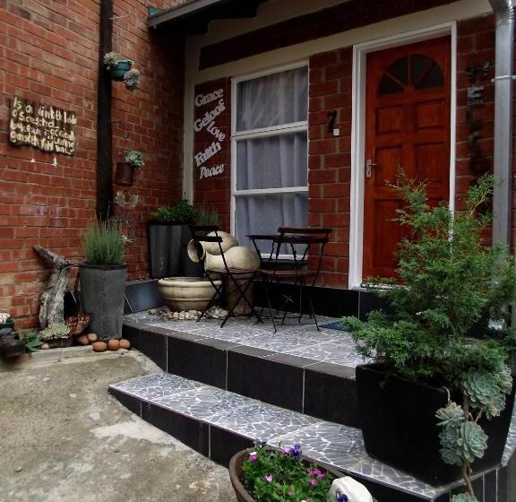 침실 1개 아파트, Memra Guest House