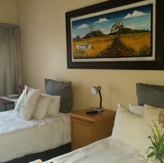 패밀리 룸, Memra Guest House