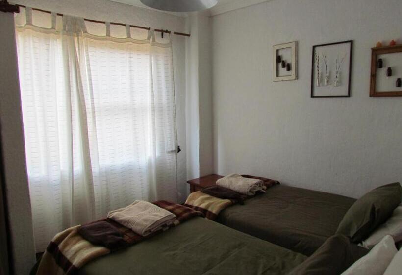 חדר סטנדרט לארבעה, Pumula Guest Farm