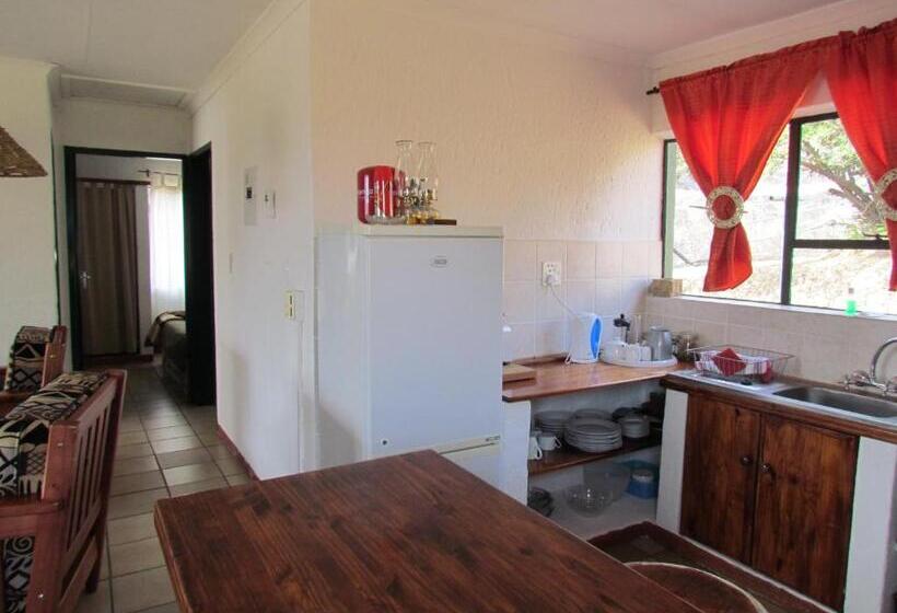 חדר סטנדרט לארבעה, Pumula Guest Farm