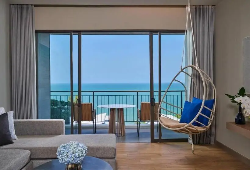 Sviitti Merinäkymä, Renaissance Pattaya Resort & Spa