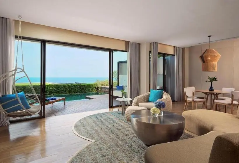Huvila, 1 makuuhuone ja uima-allas, Renaissance Pattaya Resort & Spa