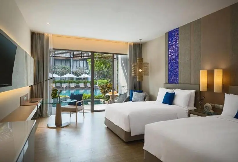 Standard-huone Allasnäkymä, Renaissance Pattaya Resort & Spa
