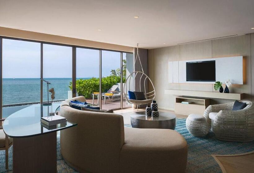 Вилла 2 Спальни Вид на Море, Renaissance Pattaya Resort & Spa