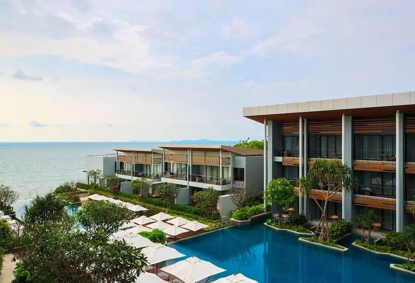 Perhesviitti, Renaissance Pattaya Resort & Spa
