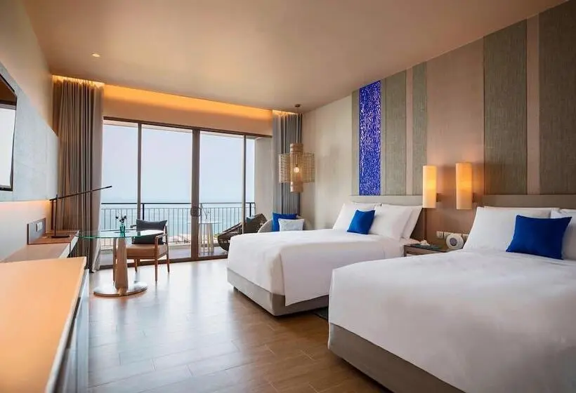 Standard-huone Merinäkymä Parveke, Renaissance Pattaya Resort & Spa