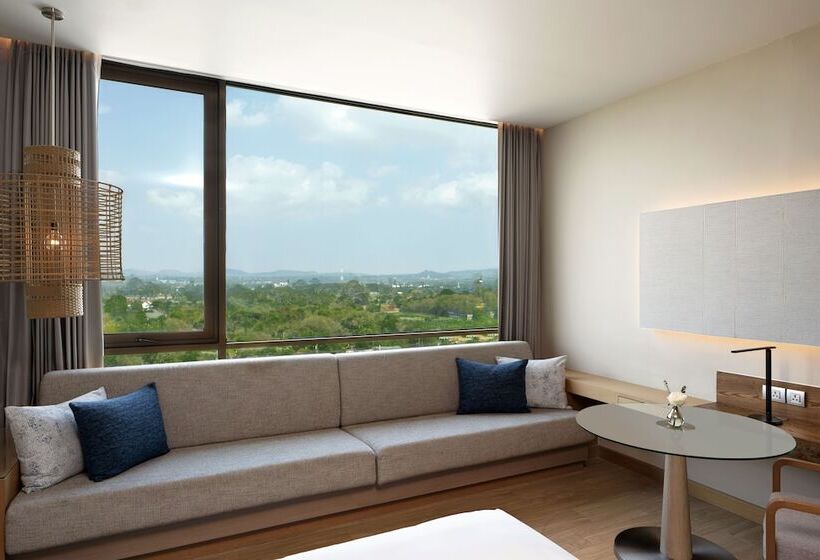 标准间, Renaissance Pattaya Resort & Spa