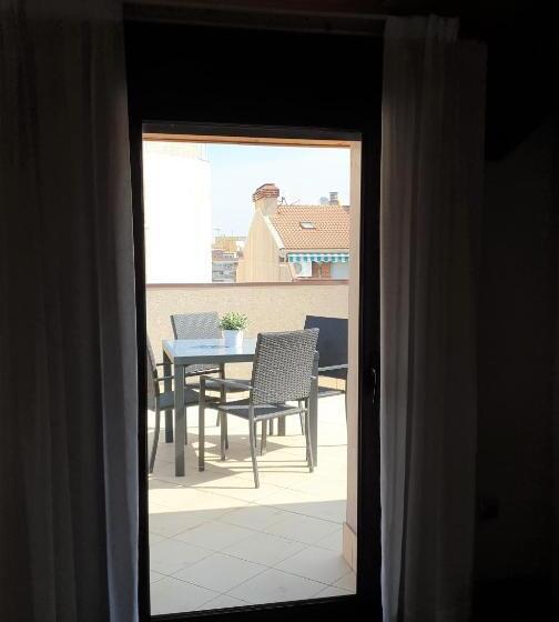 اتاق دوبلکس, Apartamentos Real Lleida
