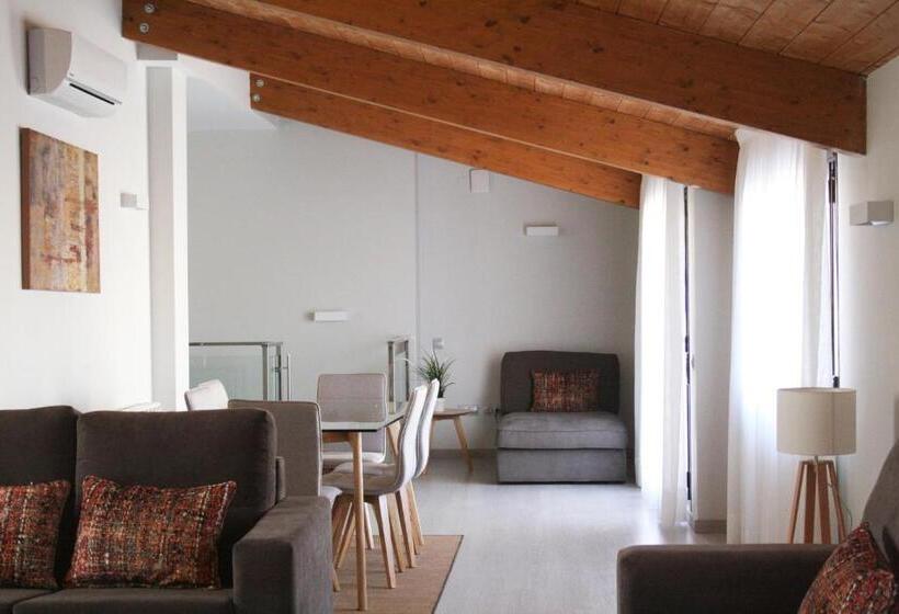 آپارتمان دوبلکس 1 خوابه, Apartamentos Real Lleida