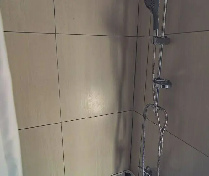 اتاق استاندارد سه نفره, Hostal Compass Del Sur