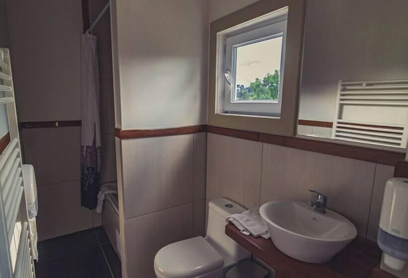 اتاق استاندارد سه نفره, Hostal Compass Del Sur