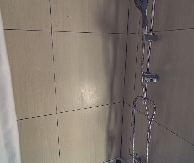 اتاق استاندارد سه نفره, Hostal Compass Del Sur