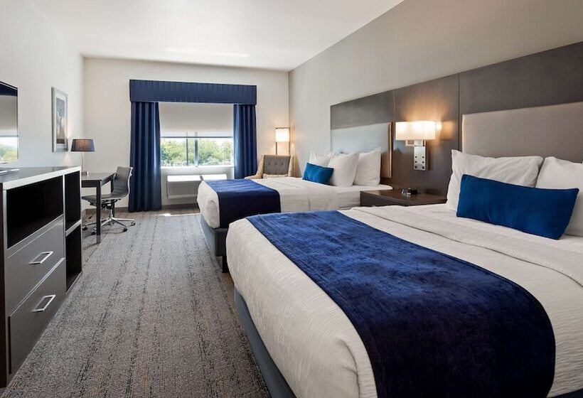 جناح لذوى الاحتياجات الخاصة, Best Western Plus Roland Inn & Suites