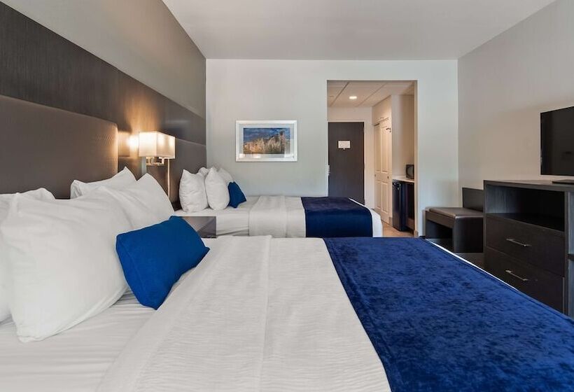 جناح لذوى الاحتياجات الخاصة, Best Western Plus Roland Inn & Suites