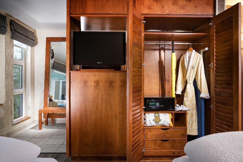 غرفة قياسية سرير كينج لذوى الإحتياجات الخاصة, Best Western Plus Roland Inn & Suites