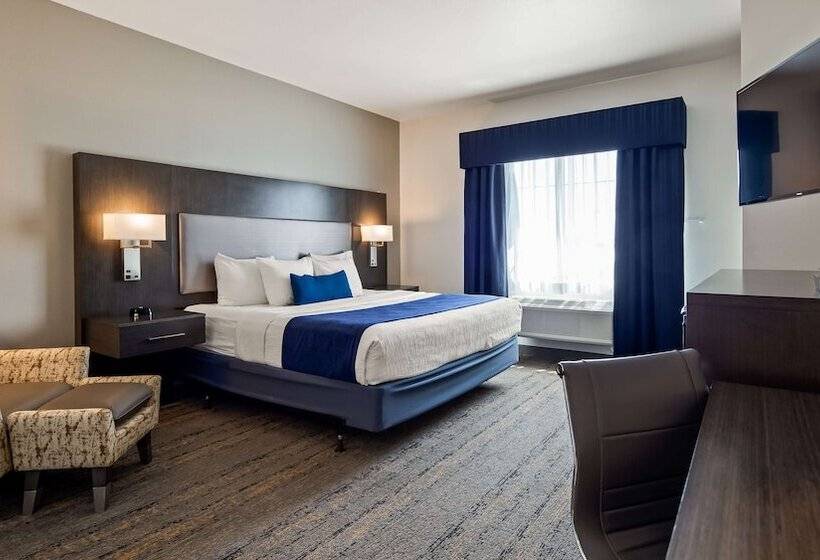 جناح, Best Western Plus Roland Inn & Suites