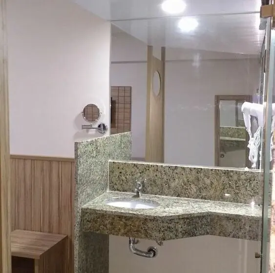 Deluxe Kolmen Hengen Huone, Dan Inn Campos Do Jordao