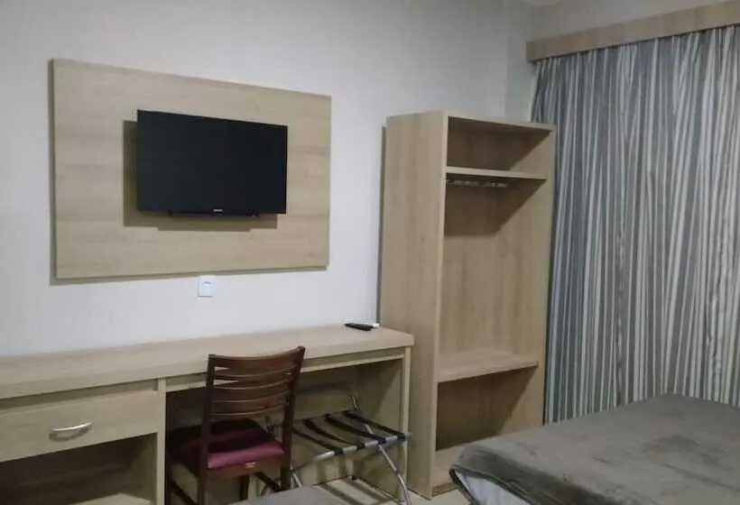 Deluxe Kolmen Hengen Huone, Dan Inn Campos Do Jordao