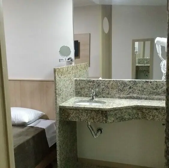 Deluxe Kolmen Hengen Huone, Dan Inn Campos Do Jordao