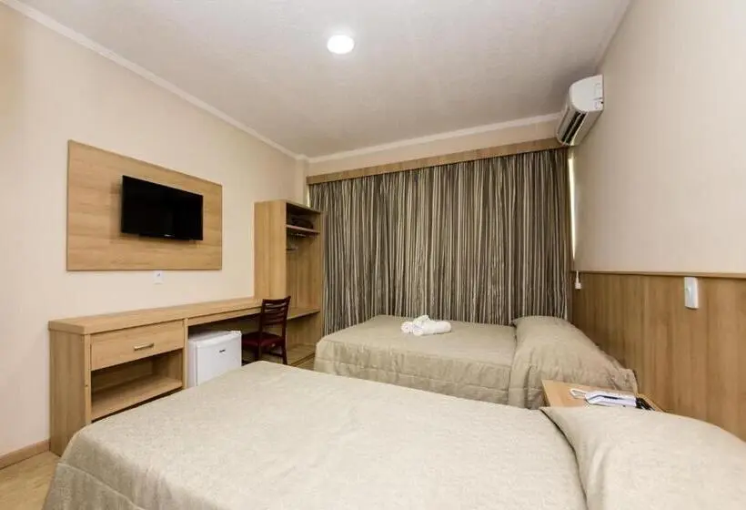 Deluxe Kolmen Hengen Huone, Dan Inn Campos Do Jordao