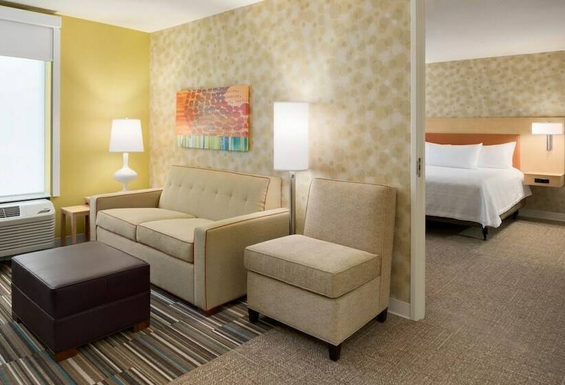 Люкс, Home2 Suites Iowa City Coralville