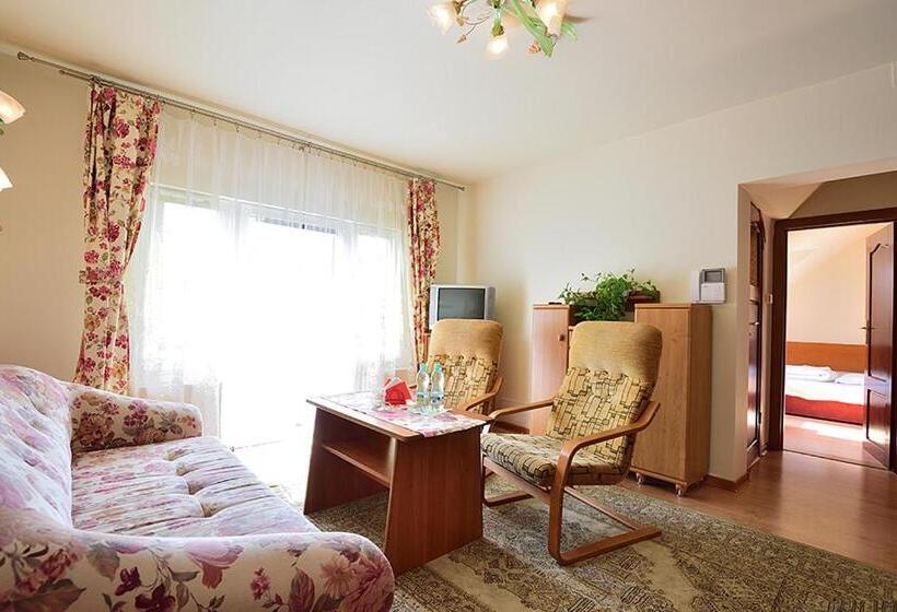 استودیوی لوکس, Marsjanka