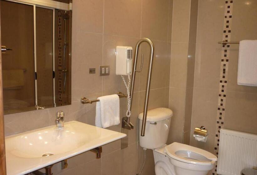 标准单人间, Ontiveros