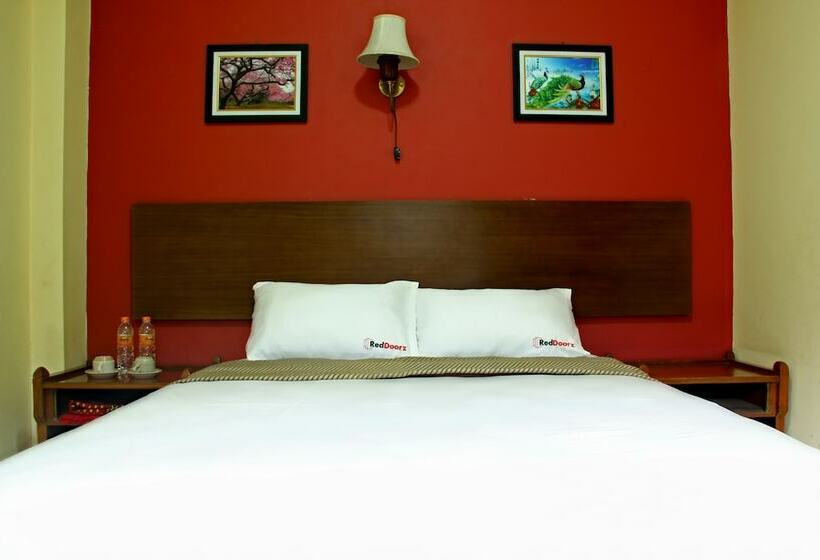 スタンダードルーム, Reddoorz @ Palasari