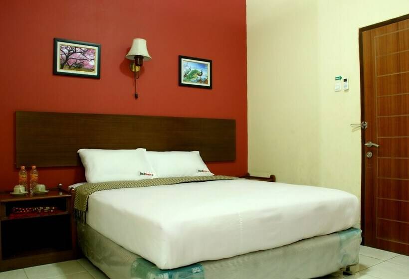 スタンダードルーム, Reddoorz @ Palasari