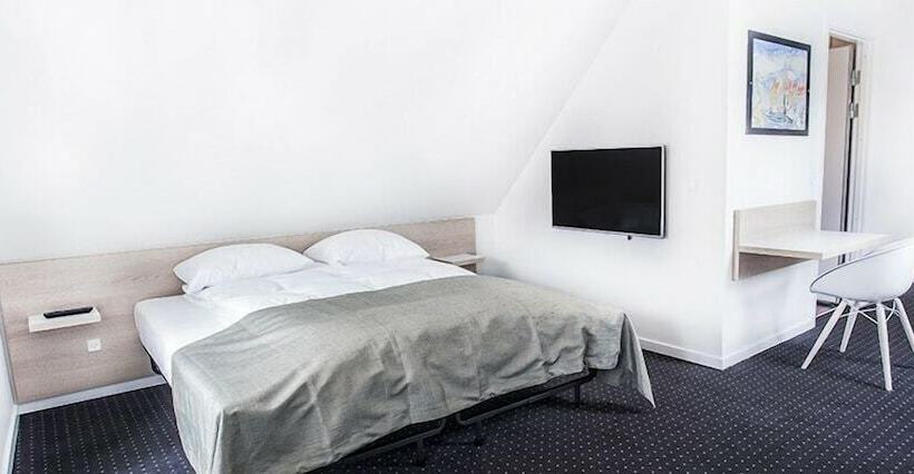 חדר סופריור יחיד, Tante Lemvig