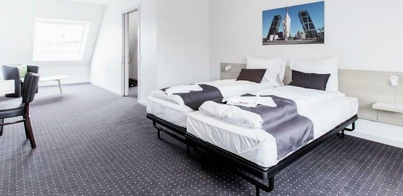 חדר סופריור יחיד, Tante Lemvig