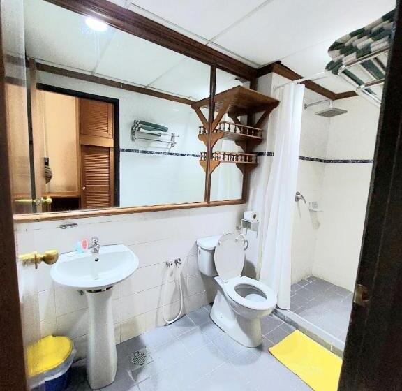 חדר אקזקיוטיב לשלושה, Sutera Inn Prima