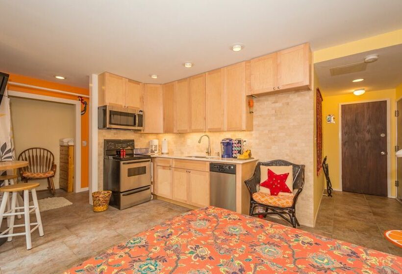 스탠다드 스튜디오 더블 침대, Ann Arbor Bed And Breakfast