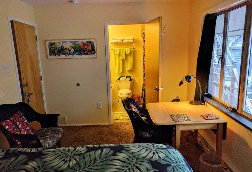 ダブルベッドのスタンダードスタジオ, Ann Arbor Bed And Breakfast