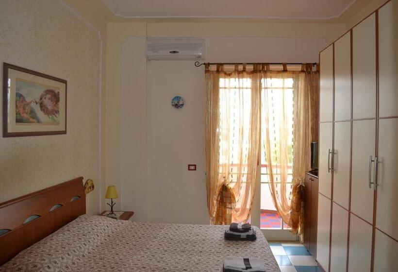 Deniz Manzaralı 1 Yatak Odalı Daire, Casa Vacanze Dei Navigatori On The Sea