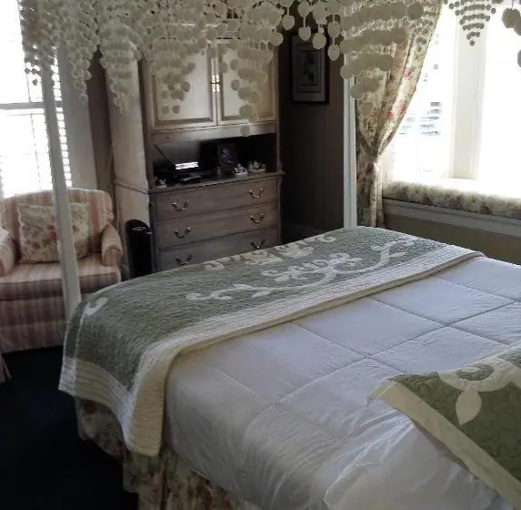 デラックスルーム, My Rosegarden Guest Rooms