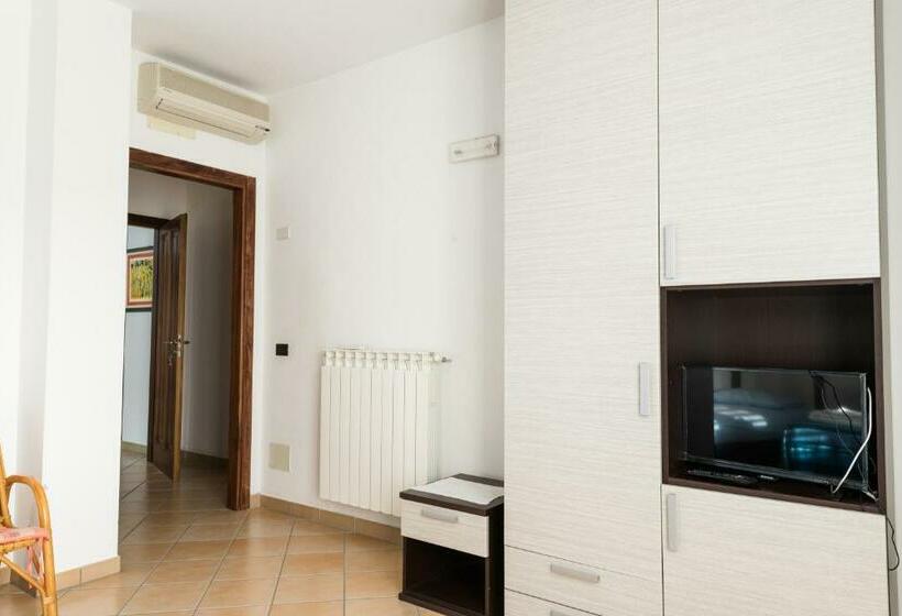 اتاق استاندارد, Torre Ancinale