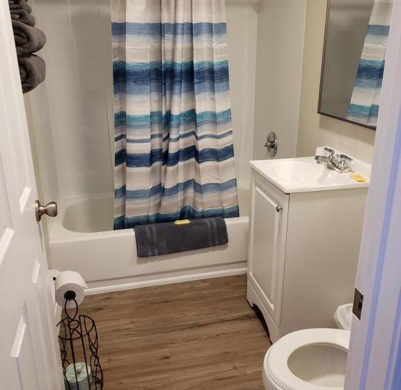 غرفة ديلوكس, Golden Arrow Motel