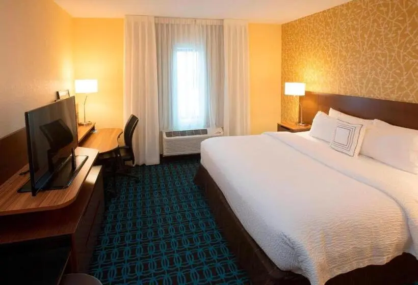 Standard-huone King-vuode, Fairfield Inn & Suites By Marriott Detroit Lakes