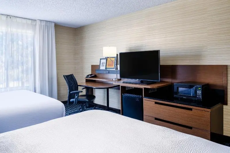 Standard-huone Järvinäkymä, Fairfield Inn & Suites By Marriott Detroit Lakes