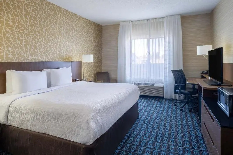 Standard-huone King-vuode, Fairfield Inn & Suites By Marriott Detroit Lakes