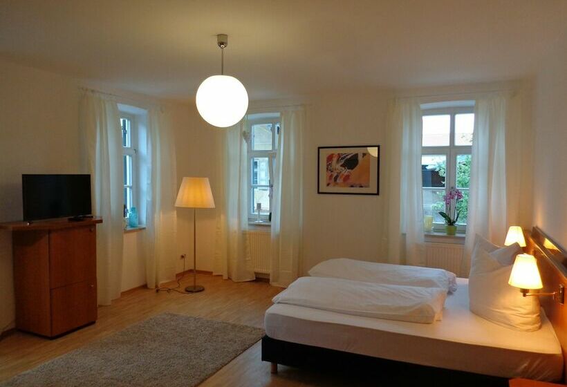 Номер Стандарт Трехместный, Gasthaus Hotel Franz Inselkammer