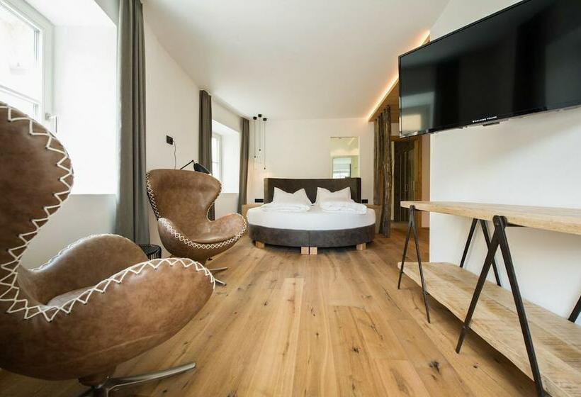 غرفة ديلوكس, Goldene Traube