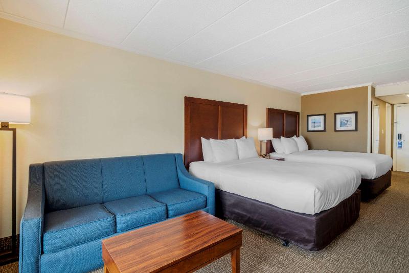 장애인을 위한 스위트, Holiday Inn Express   Grand Island, An Ihg